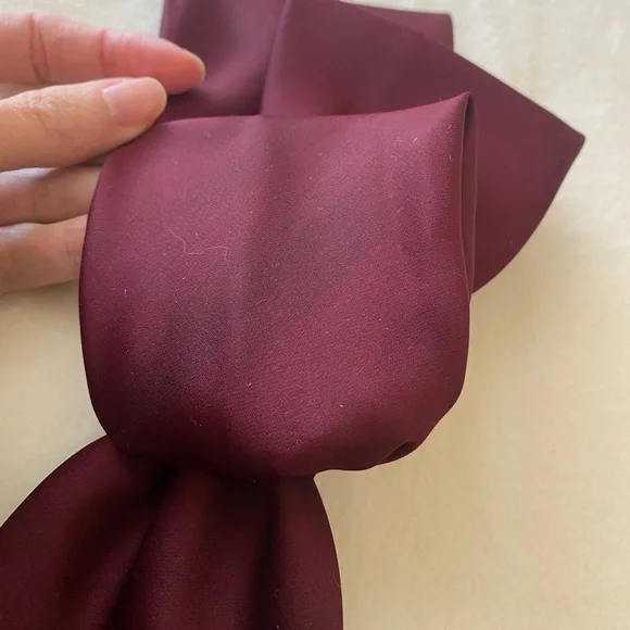 Free People Large Deep Red Bow Clip - Picture 4 of 7